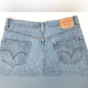 Vintage Y2K Levi’s 505 Jean Bermuda Shorts Jorts W36